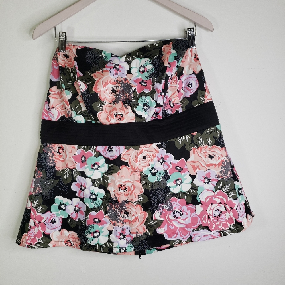 Torrid Floral Print Tube Strapless Top 2